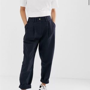 NEW ASOS DESIGN Petite ovoid pleat front pegged pants in navy